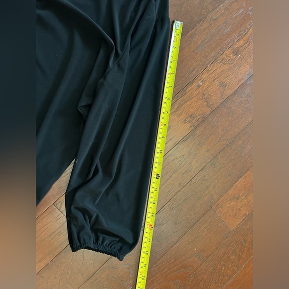 Vince Camuto Women’s Black 3/4 Sleeve V-Neck Comfort Stretch Relaxed Blouse M - Picture 11 of 12